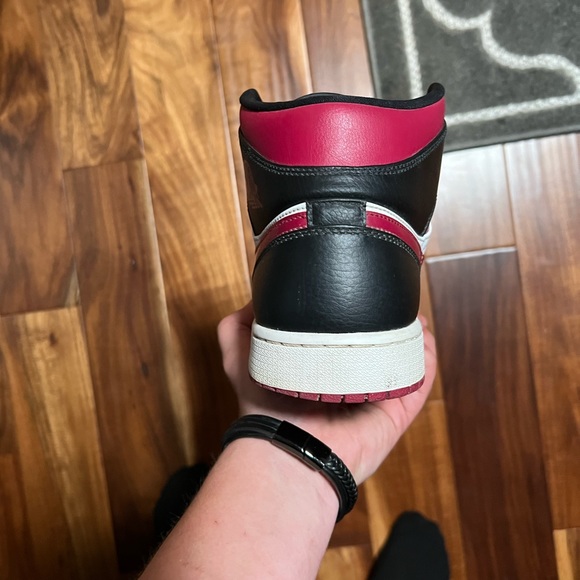 AJ one mid - Picture 3 of 15